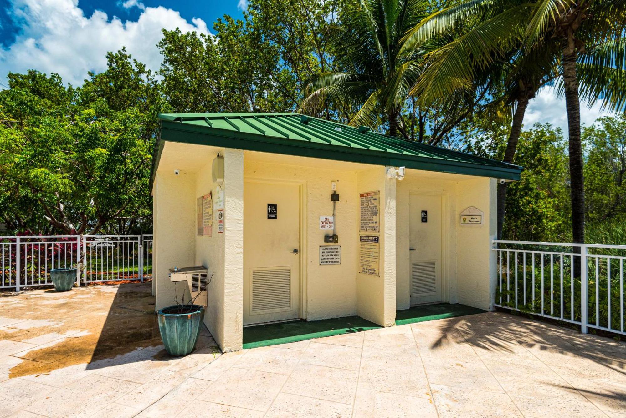 Sunrise Suites - Sea Breeze Suite 101 Key West Chambre photo