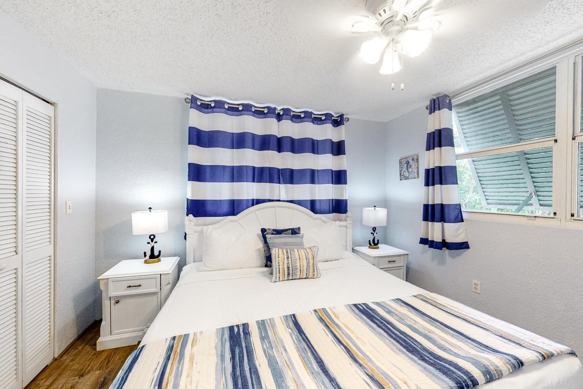 Sunrise Suites - Sea Breeze Suite 101 Key West Chambre photo